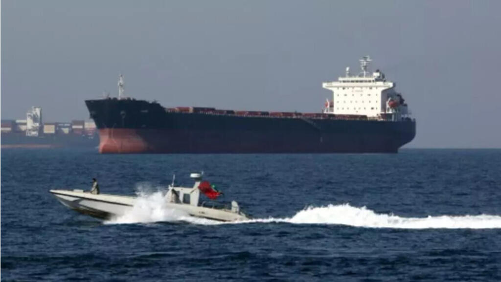 中远海运宣布恢复前往海湾国家的集装箱订舱服务  伊朗称允许“非敌对船只”通过霍尔木兹海峡