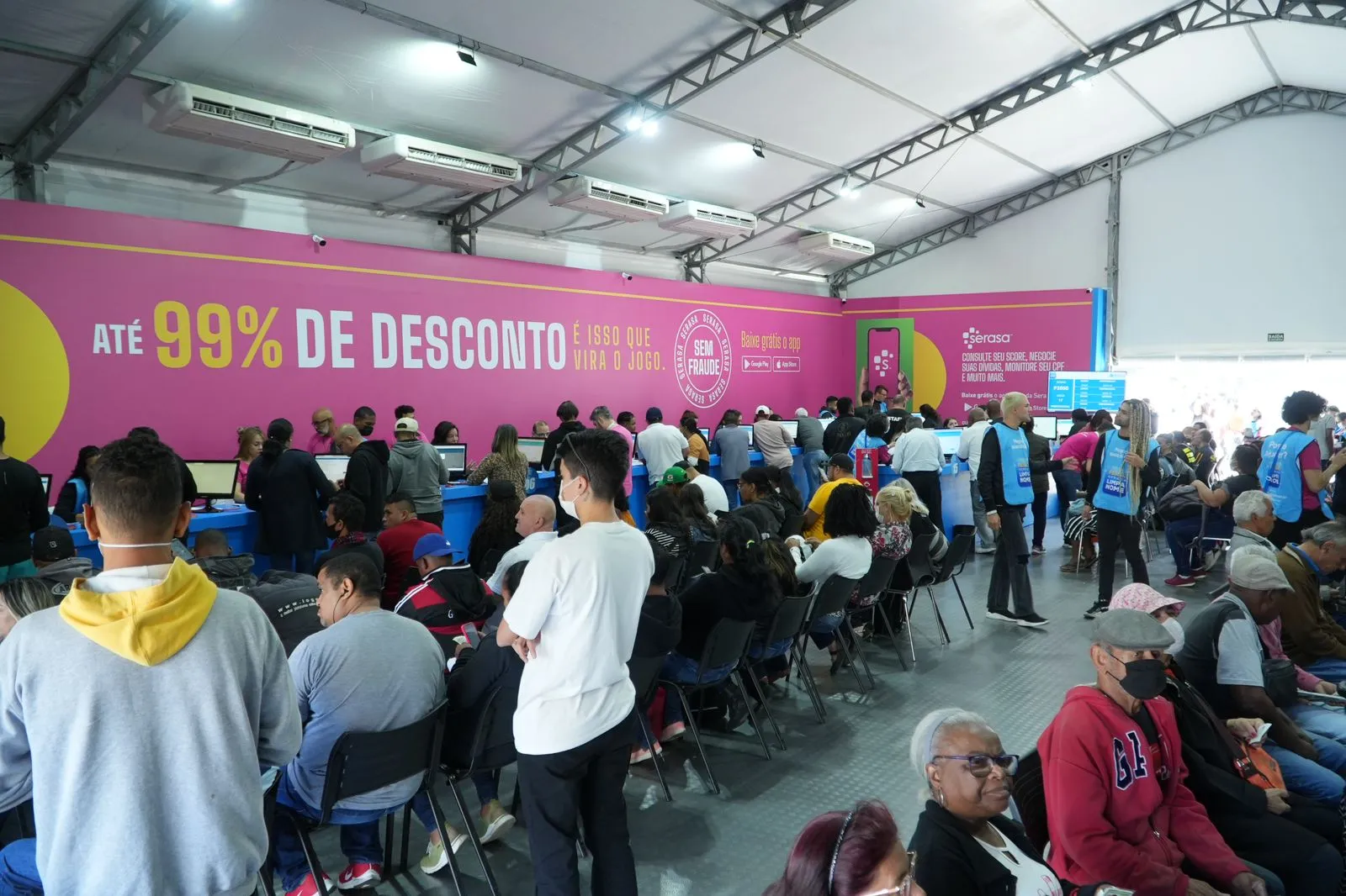 Feirão Limpa Nome começa atendimento presencial com descontos de até 99% para renegociar dívidas