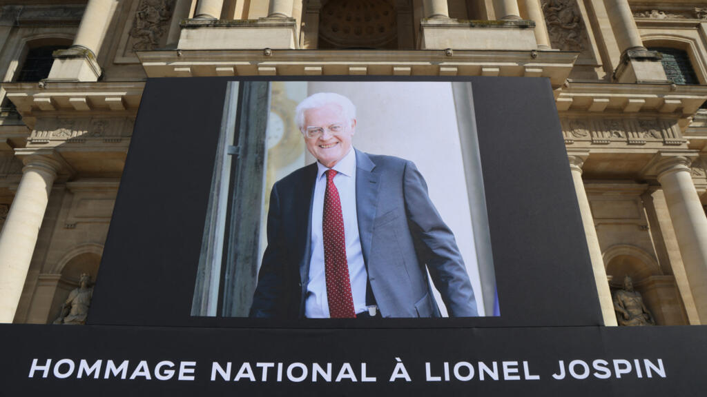 Suivez en direct la cérémonie d'hommage à Lionel Jospin aux Invalides