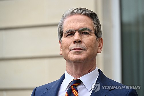 달러에 트럼프 서명 인쇄…현직 대통령 서명은 건국 후 최초