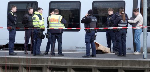 Nach Messerangriff im Zug: Haftbefehl gegen 21-Jährigen