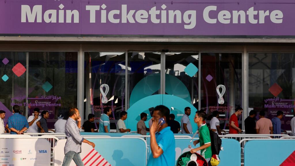 Adeptos levantam a voz contra preços da FIFA: "É preciso bom senso"