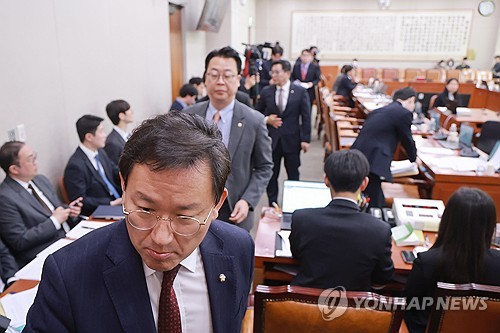 국힘, '조작기소 국조특위'에 한동훈 증인 검토