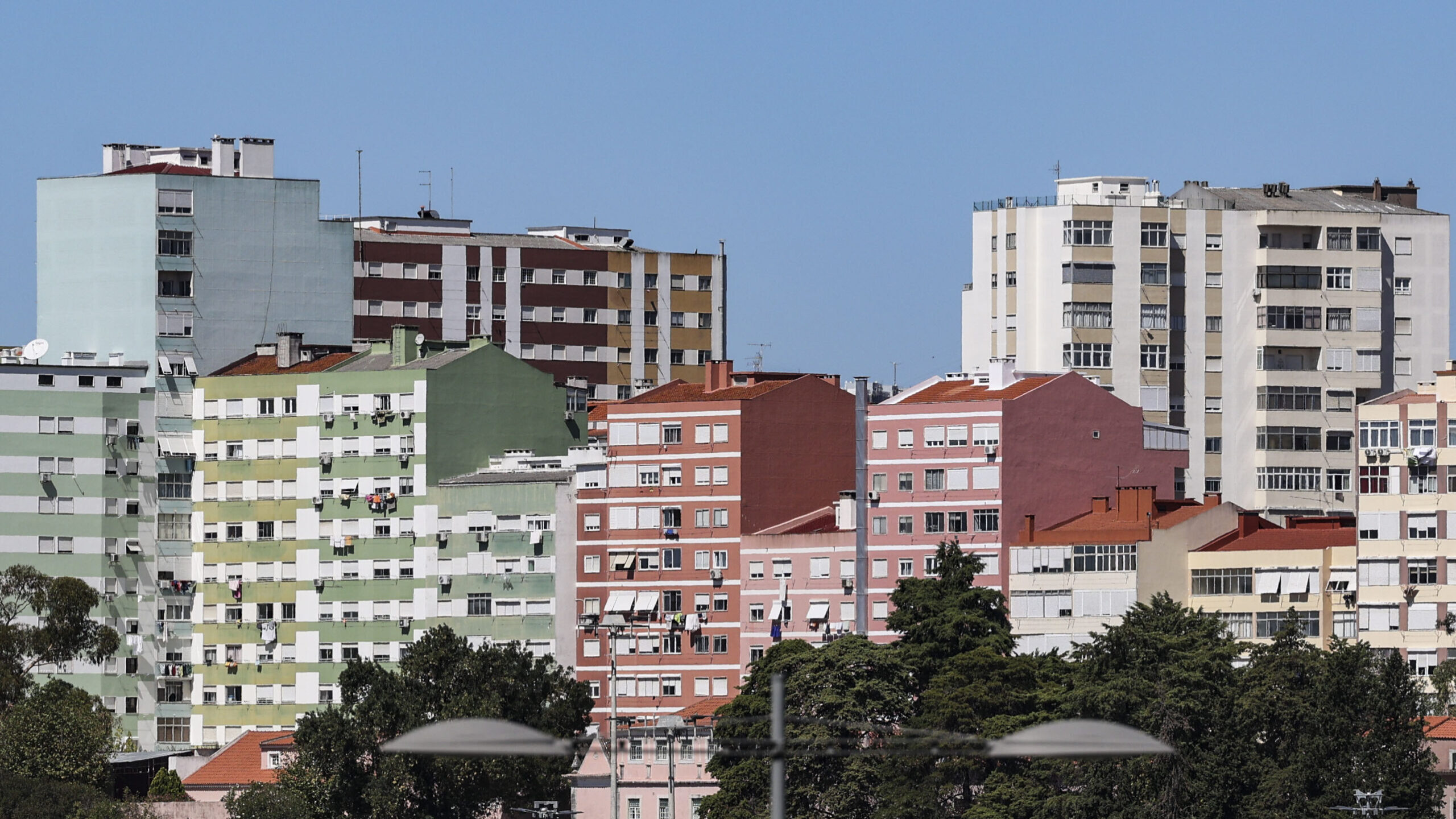 Taxas Euribor descem em todos os prazos