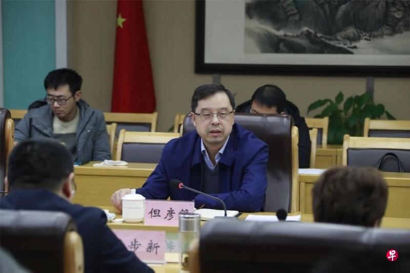 但彦铮辞去重庆副市长职务