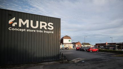 L'enseigne 4Murs, spécialisée dans les papiers peints, ferme près de 80 magasins et supprime 350 emplois