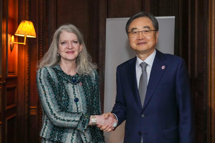 조현 ·美 국무부 정무차관 면담...캐나다·인도·프랑스·EU ·독일과도 회담