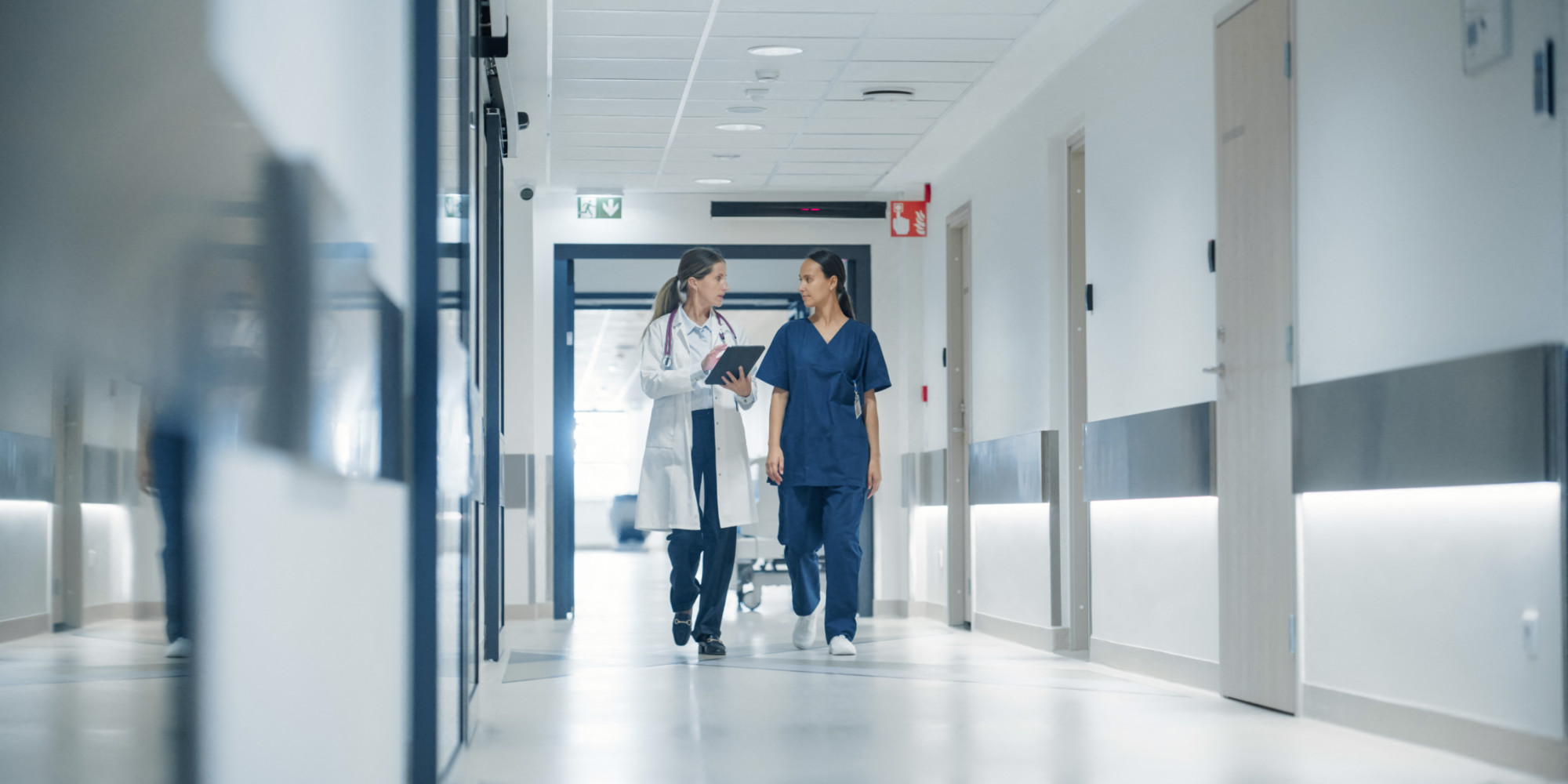 «Le dilemme d'Hippocrate», le documentaire LCP qui remet en question nos convictions