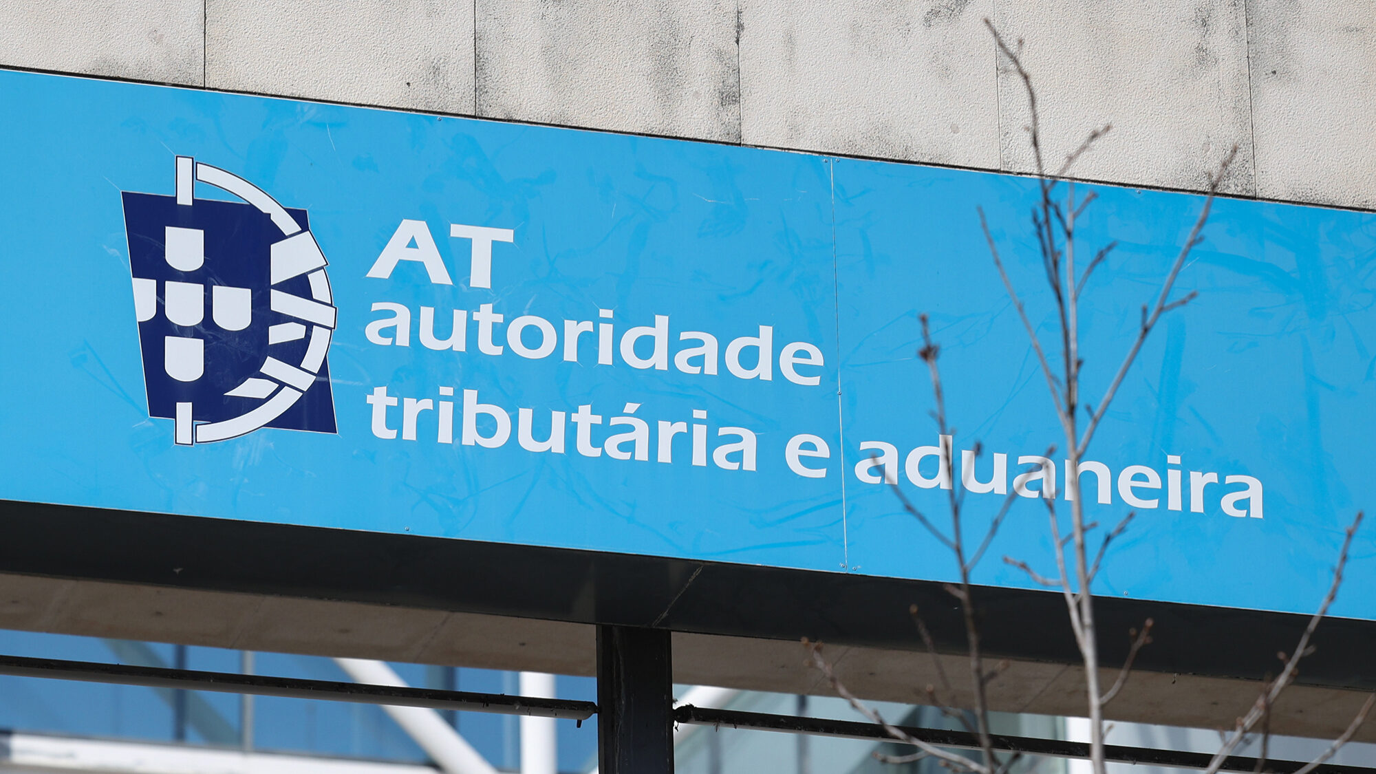Fisco admite benefício em IRS em planos de ações de trabalhadores, mas impõe prova rigorosa