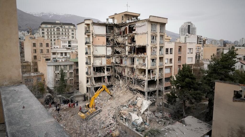 伊朗议长：敌人正准备攻占一座岛屿