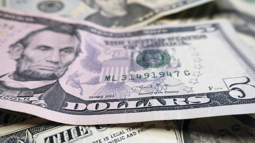 RDC: la somme d'argent découverte à l'aéroport Ndjili s'élevait en fait à 3,7 millions de dollars