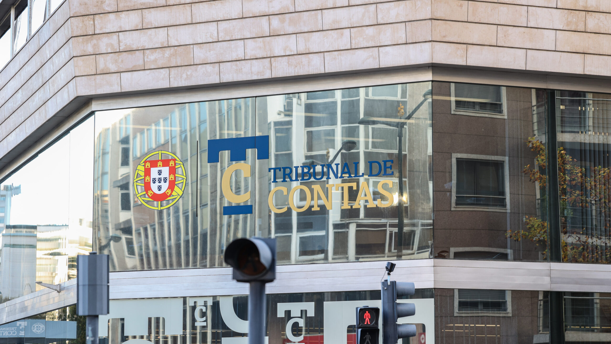 Pressão na execução dos fundos europeus leva a riscos de degradação do controlo e qualidade