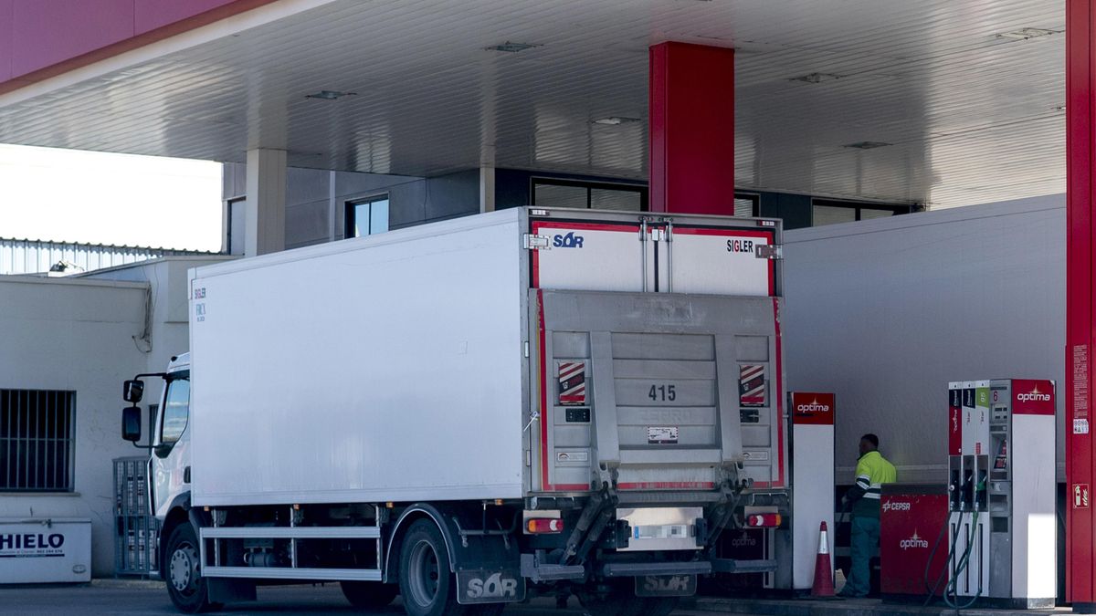 La inflación se dispara al 3,3%, un punto más, por la guerra en Oriente Medio y el encarecimiento de los carburantes