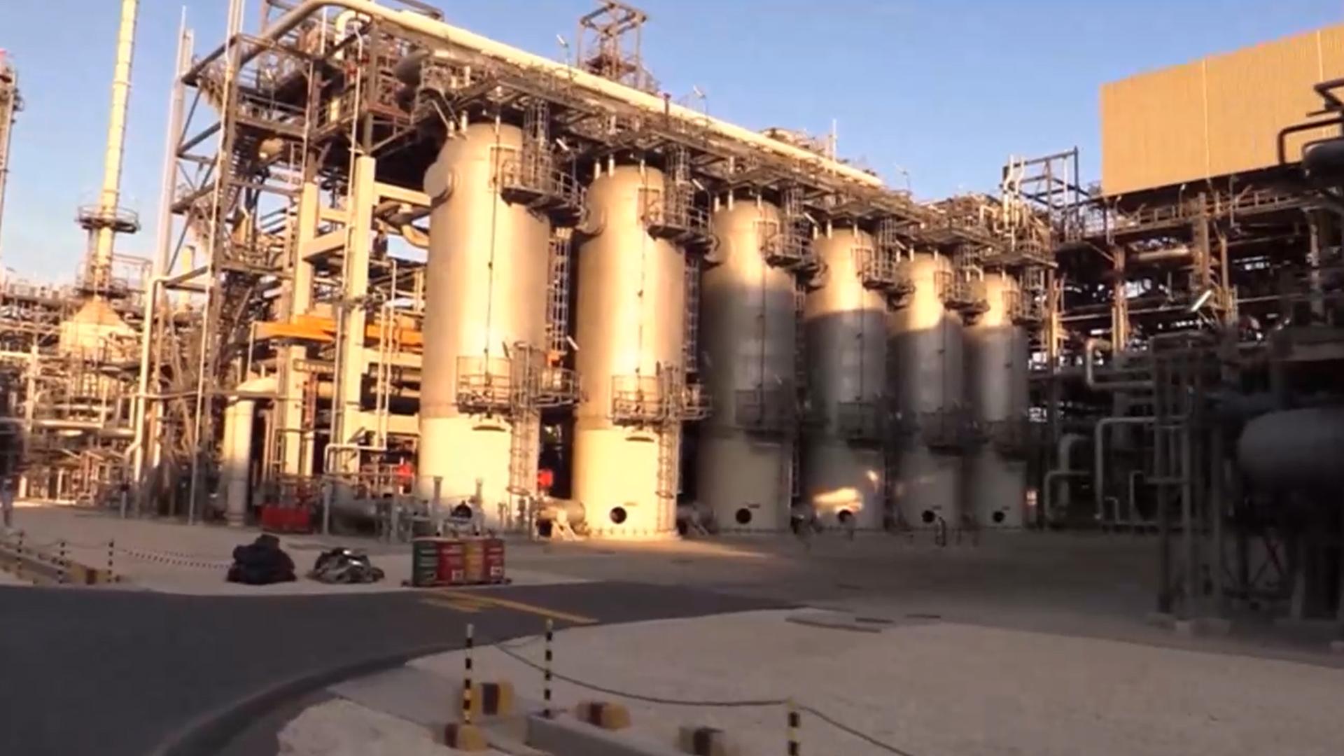 국제유가, 이란 전쟁 '종전 협상' 기대감에 2% 하락