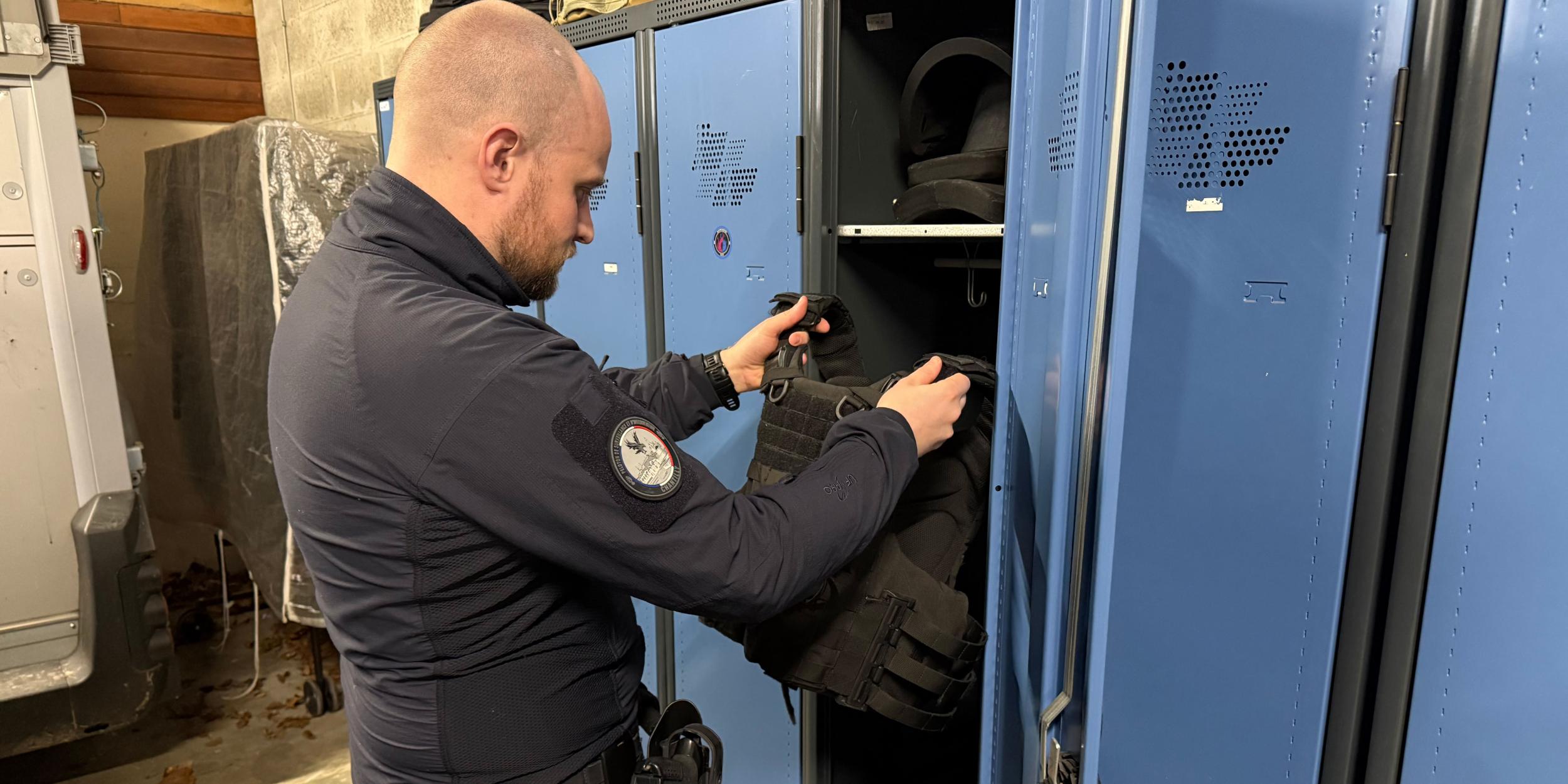 «Fuir ces villes» : l’inquiétude des policiers municipaux face à la volonté des maires LFI de les désarmer