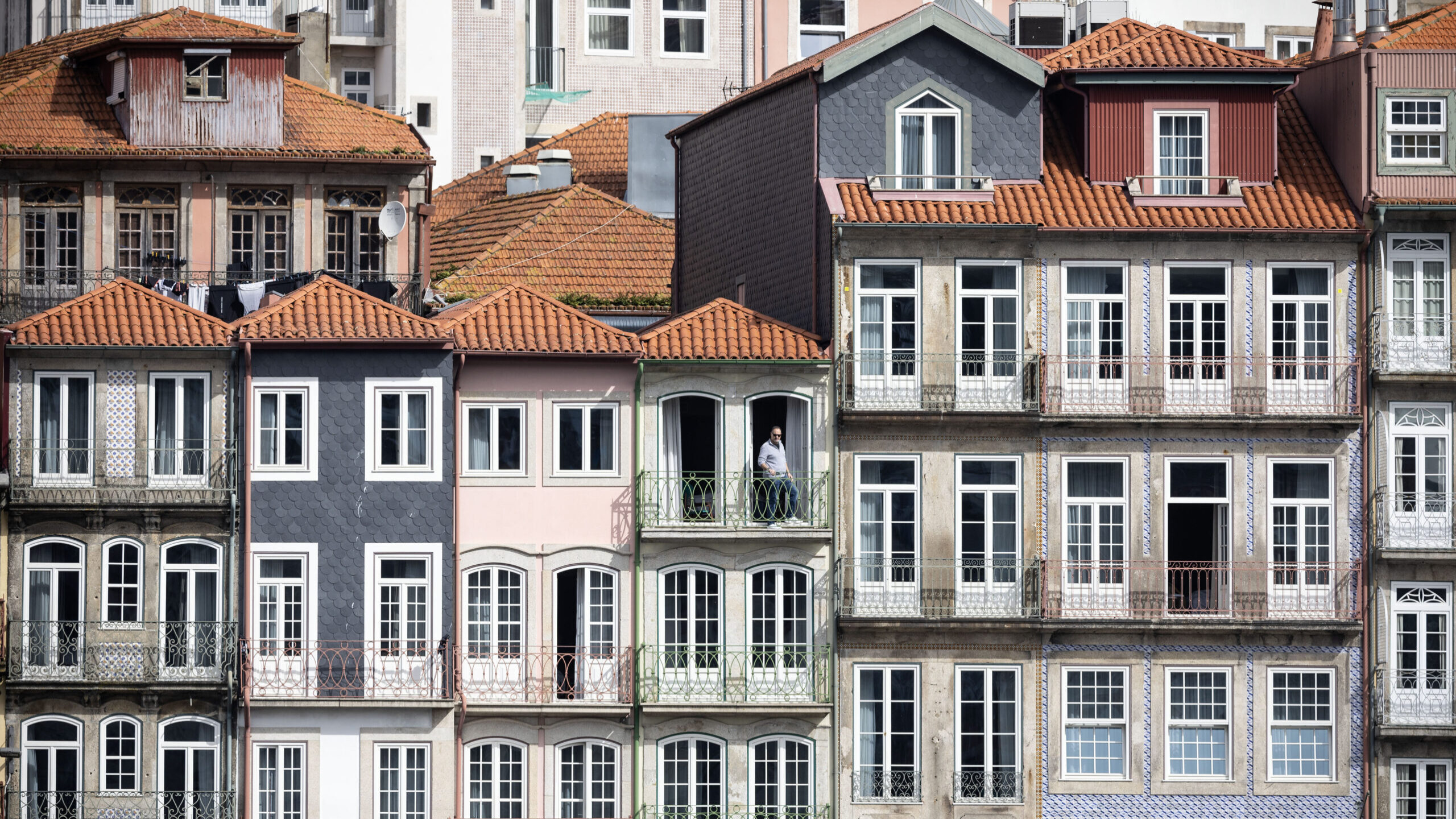 Comprar casa em Lisboa já exige 102% do salário mediano