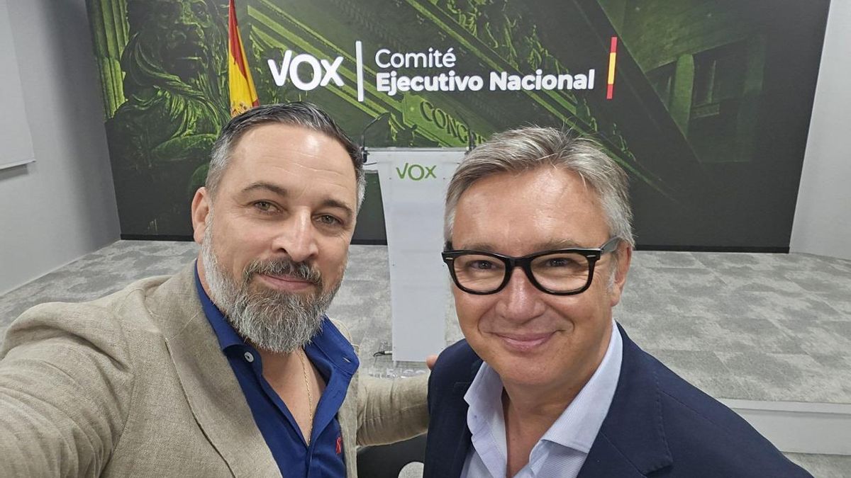 Abascal elige a su portavoz en Andalucía, Manuel Gavira, candidato de Vox para romper la mayoría absoluta de Moreno