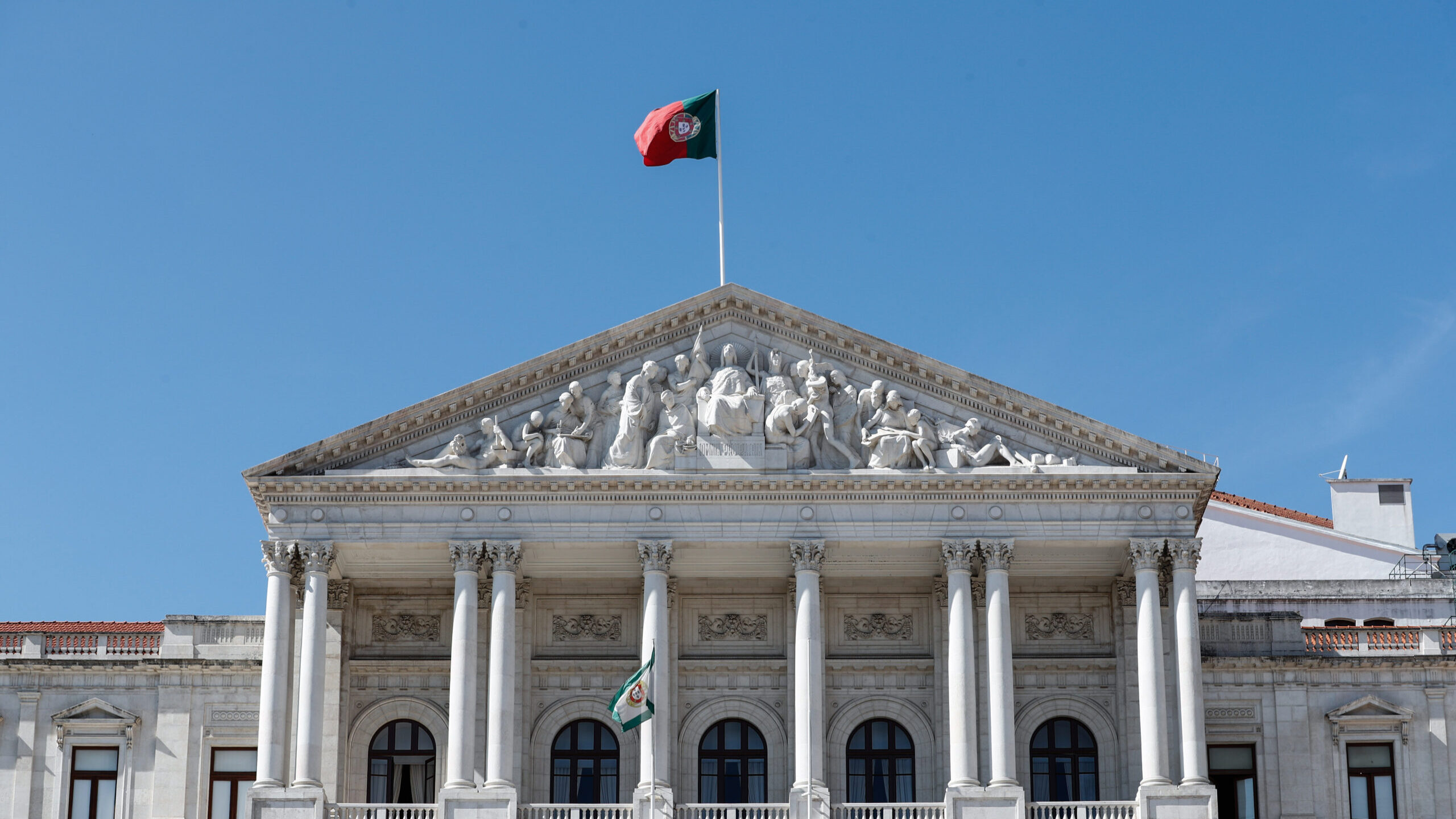 Parlamento marca eleição dos órgãos externos para 16 de abril