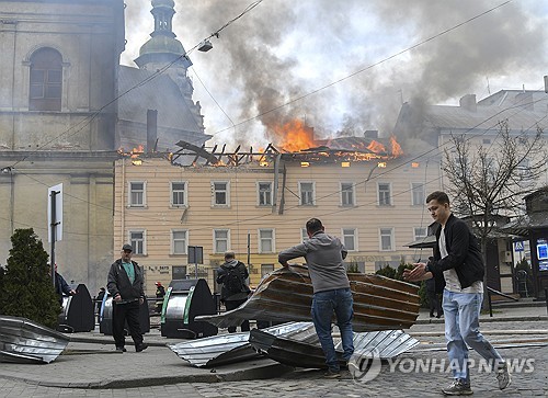 러, 새벽까지 우크라 공습…사상자 속출·15만가구 정전