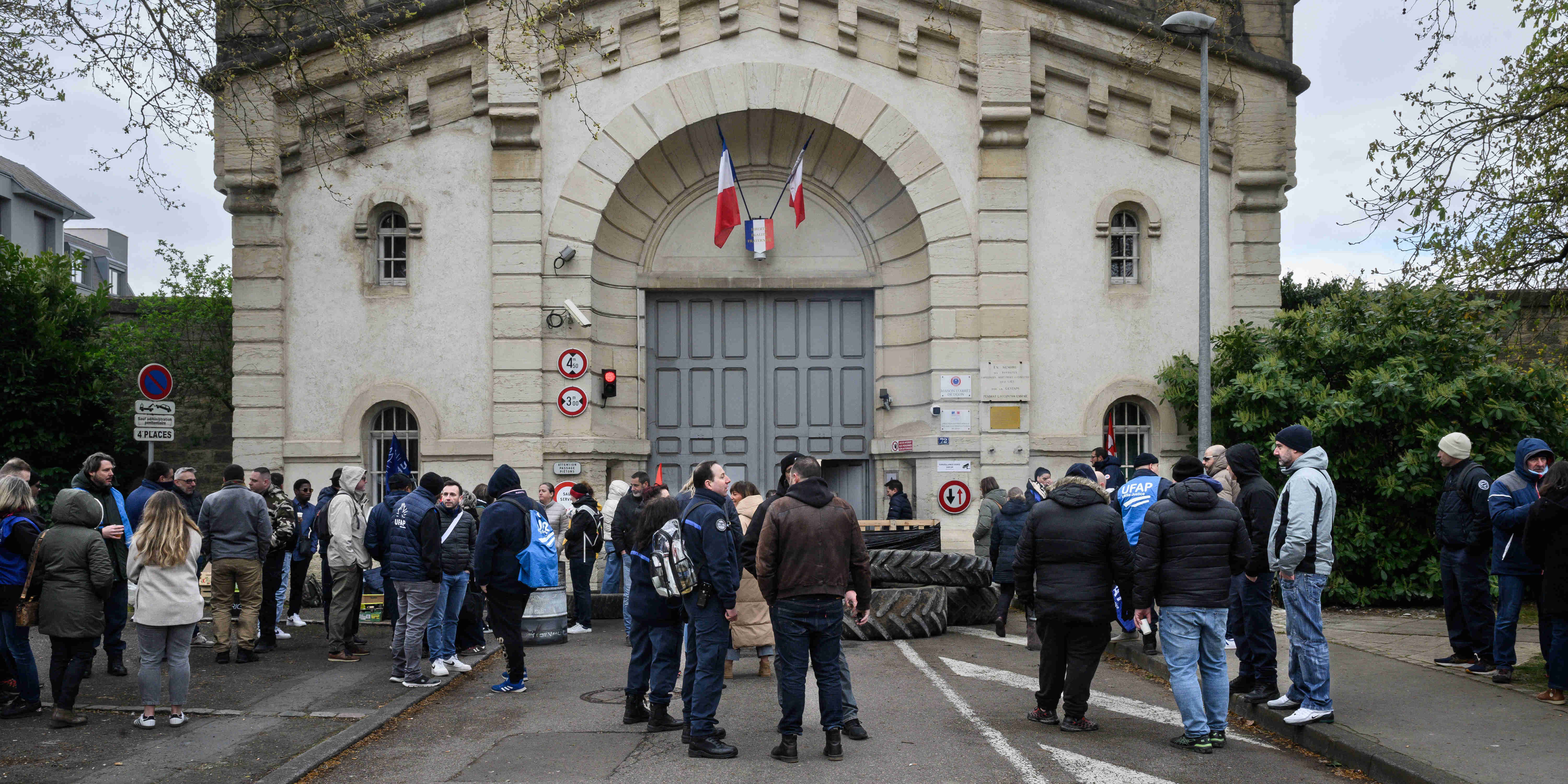 Dijon : la maison d'arrêt «totalement» bloquée par une grève des agents