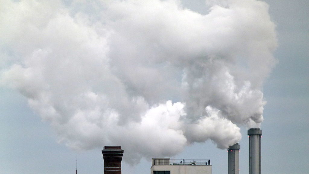 UE impulsiona fixação de preços do carbono além fronteiras