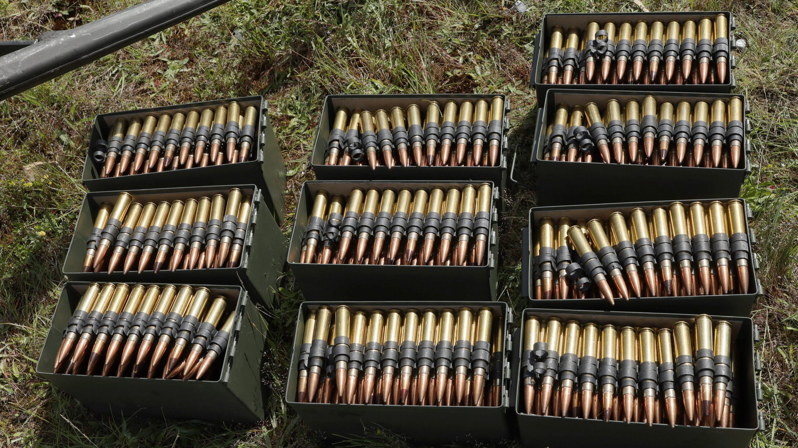 França vai investir 8.500 milhões adicionais em compra de munições até 2030